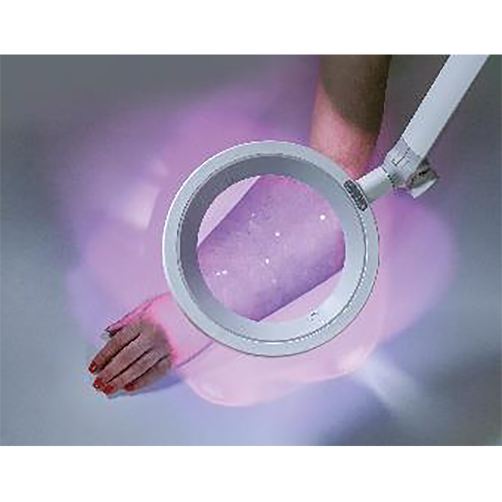 Image of Optica LED Woods medical magnifier, dimmable with 157mm 3.5 dioptre lens
